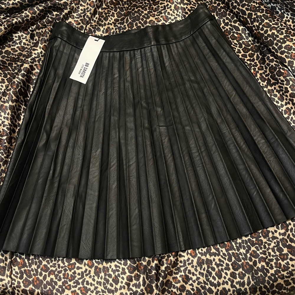 BB Dakota Steve Madden Black Faux Leather Pleated Skirt